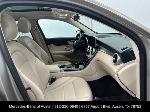 Used 2021 Mercedes-Benz GLC 300 image 26