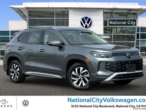 New 2026 Volkswagen Tiguan S FWD image 1