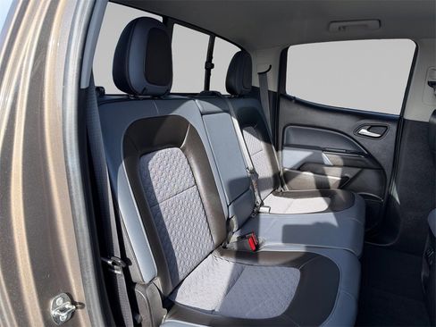 Used 2016 Chevrolet Colorado Z71 image 17