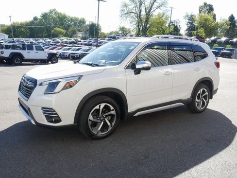 Used 2024 Subaru Forester Touring w/ Convenience Package image 10