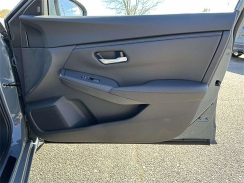 New 2025 Nissan Sentra SV w/ All-Weather Package image 9