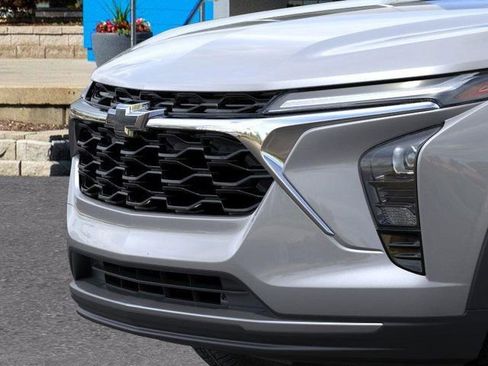 New 2026 Chevrolet Trax LT w/ Driver Confidence Package image 13