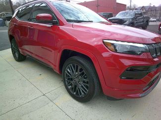 Used 2022 Jeep Compass Limited w/ (RED) Package video 1