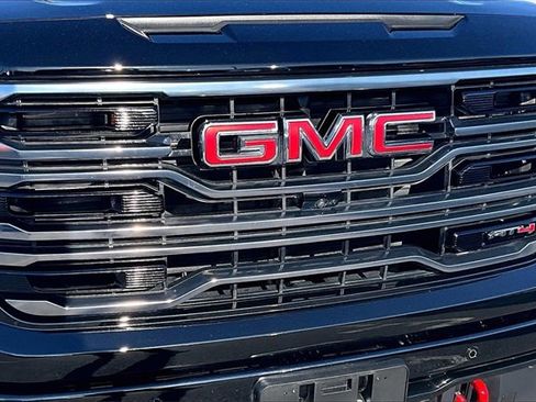 Used 2025 GMC Sierra 1500 AT4 w/ AT4 Premium Package image 29