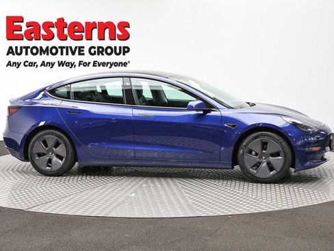 Used 2021 Tesla Model 3 Standard Range Plus RWD image 4