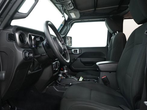 Used 2021 Jeep Wrangler Sport AWD/4WD image 18