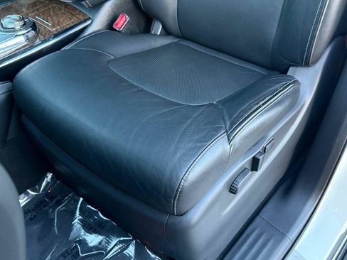 Used 2016 INFINITI QX80 4WD w/ 22" Wheel Package image 19