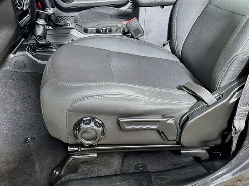 Used 2022 Jeep Gladiator Sport AWD/4WD image 20