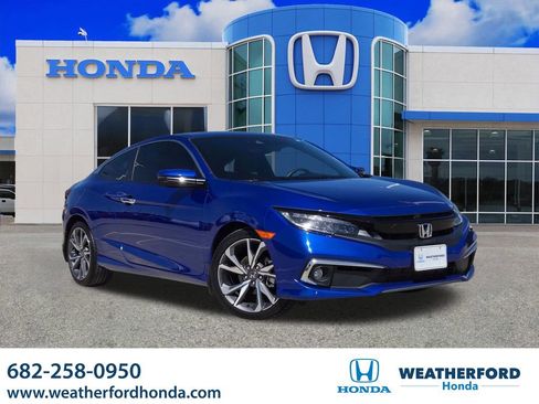 Used 2019 Honda Civic Touring image 1