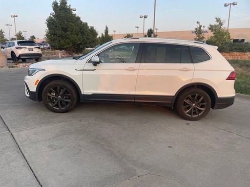 Used 2024 Volkswagen Tiguan SE AWD/4WD image 5