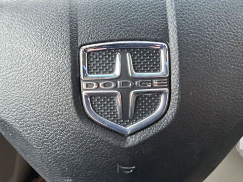 Used 2013 Dodge Grand Caravan SE FWD image 19