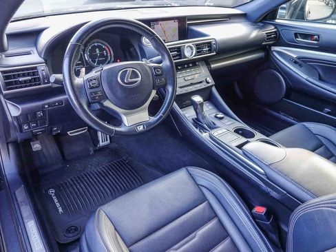 Used 2017 Lexus RC 200t image 11