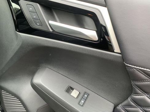 Used 2023 Mitsubishi Outlander SEL image 42