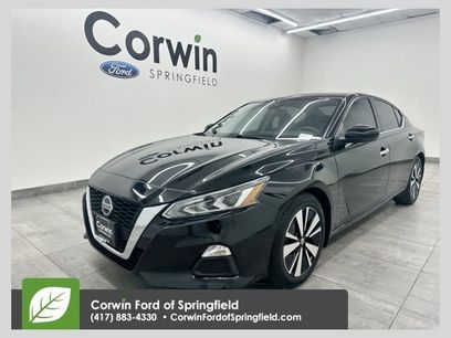 Used 2021 Nissan Altima 2.5 SV w/ SV Premium Package