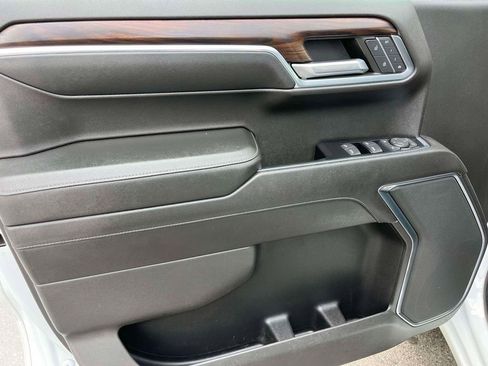 Used 2022 GMC Sierra 1500 SLT image 23