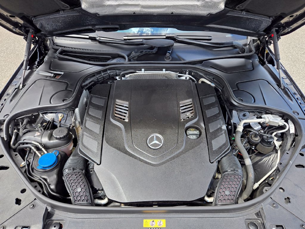 Used 2019 Mercedes-Benz S 560 4MATIC Sedan image 20