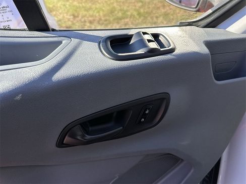 Used 2016 Ford Transit 250 130 Low Roof image 5