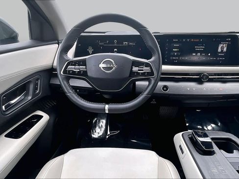 Used 2023 Nissan Ariya AWD image 5