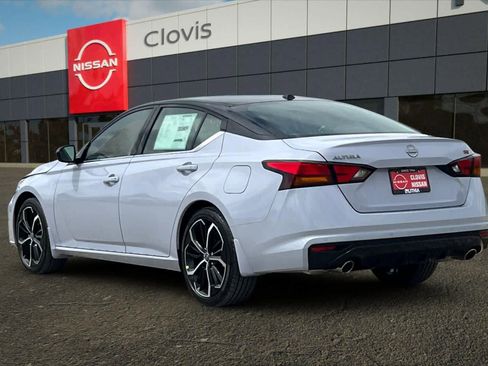 New 2026 Nissan Altima 2.5 SR FWD image 7