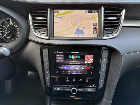 Certified 2022 INFINITI QX50 Sensory image 26