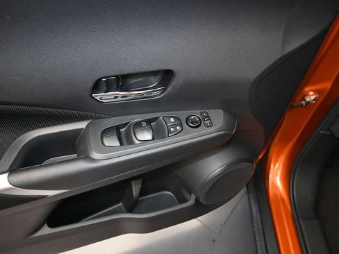 Used 2022 Nissan Kicks SV FWD image 11