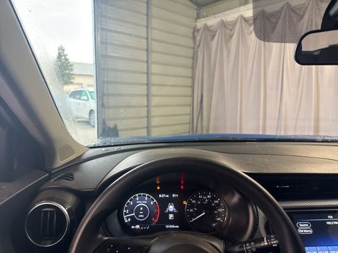 Used 2021 Nissan Kicks SV image 22
