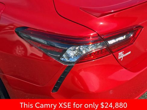 Used 2022 Toyota Camry XSE w/ Navigation Package image 41