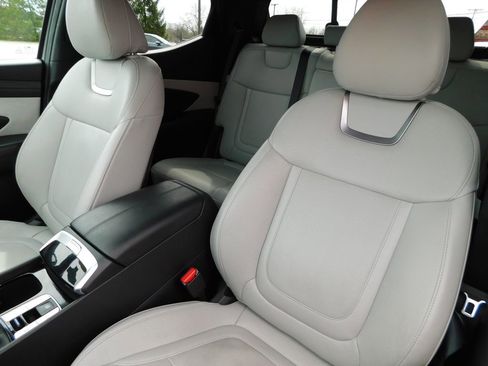 Used 2025 Hyundai Santa Cruz Limited AWD/4WD image 19