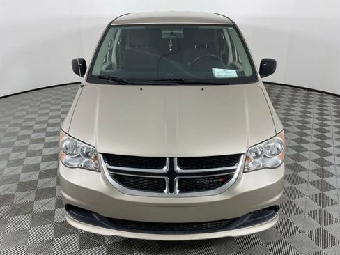 Used 2016 Dodge Grand Caravan SE w/ Quick Order Package 29E SE FWD image 15
