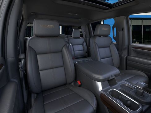 New 2026 Chevrolet Silverado 1500 High Country AWD/4WD image 16