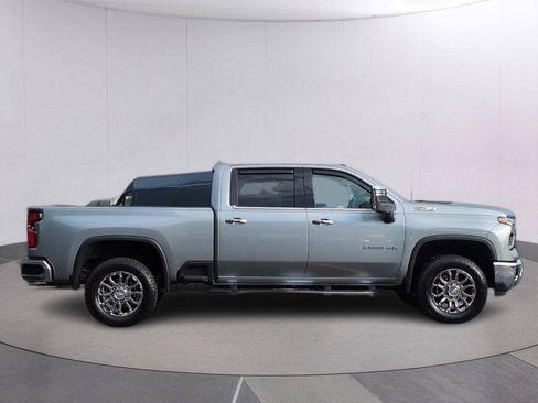 Used 2026 Chevrolet Silverado 2500 LTZ w/ LTZ Convenience Package AWD/4WD image 7