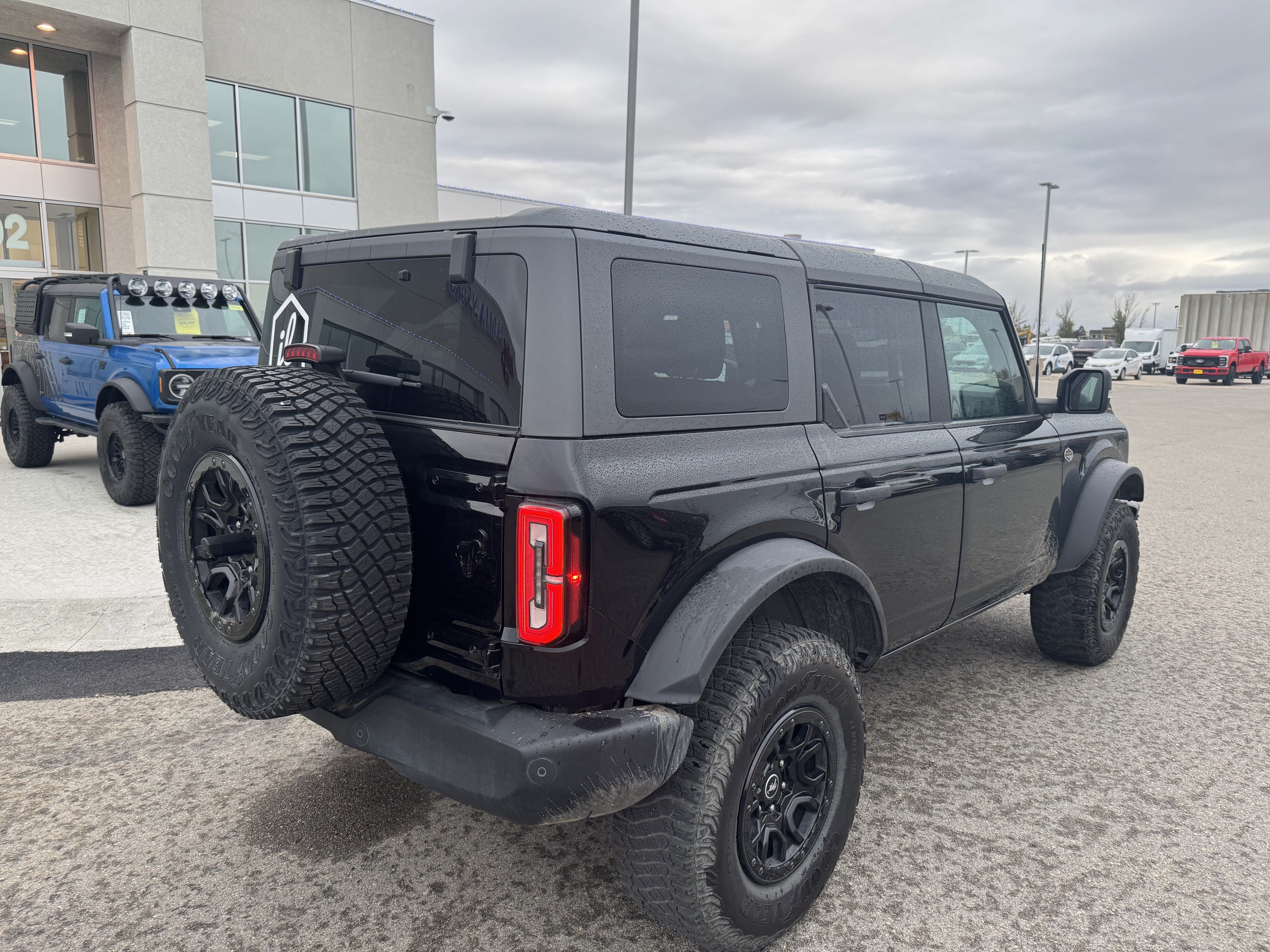Used 2024 Ford Bronco Wildtrak AWD/4WD image 5