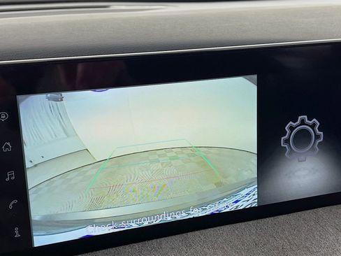 Used 2025 Nissan Kicks SV image 11