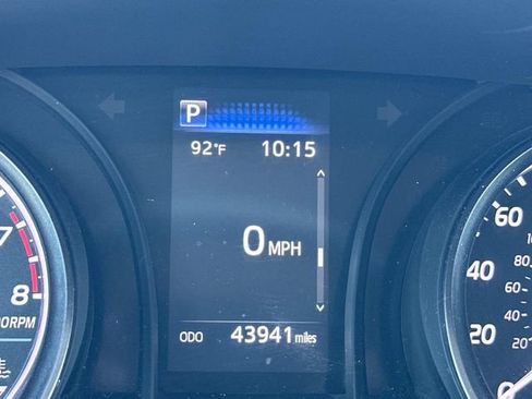 Used 2023 Toyota Camry SE image 25