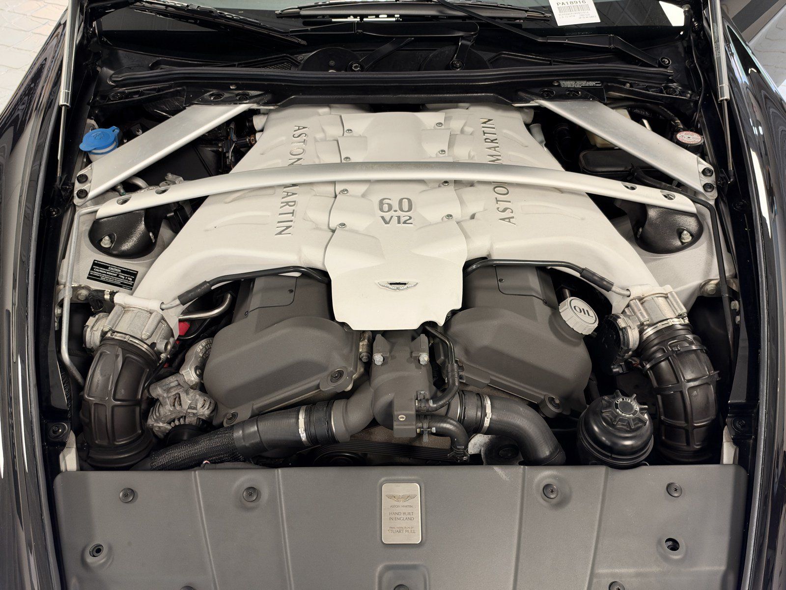 Used 2011 Aston Martin V12 Vantage Carbon Black RWD image 18