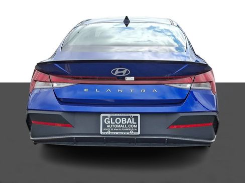 Used 2025 Hyundai Elantra Sport FWD image 6