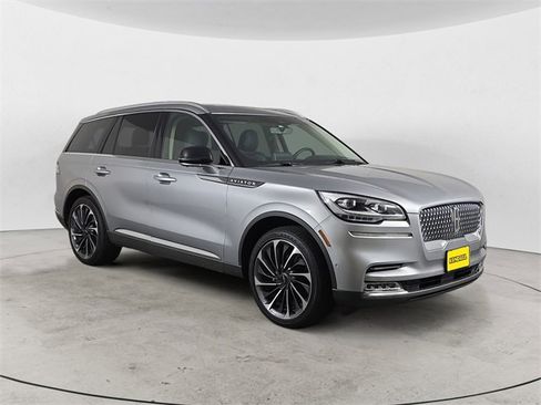 Used 2021 Lincoln Aviator Reserve w/ Equipment Group 202A image 7