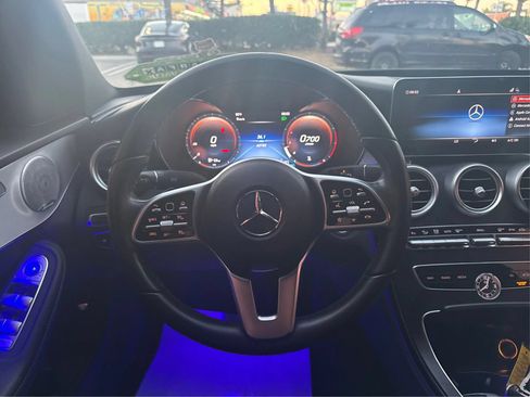 Used 2021 Mercedes-Benz C 300 Sedan w/ Premium Package image 17