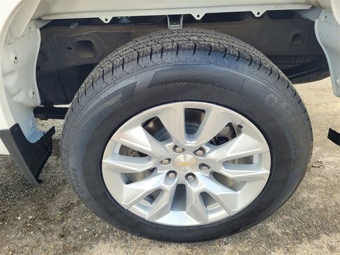 Used 2023 Chevrolet Silverado 1500 Custom image 24