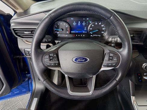 Used 2020 Ford Explorer Limited AWD/4WD image 3