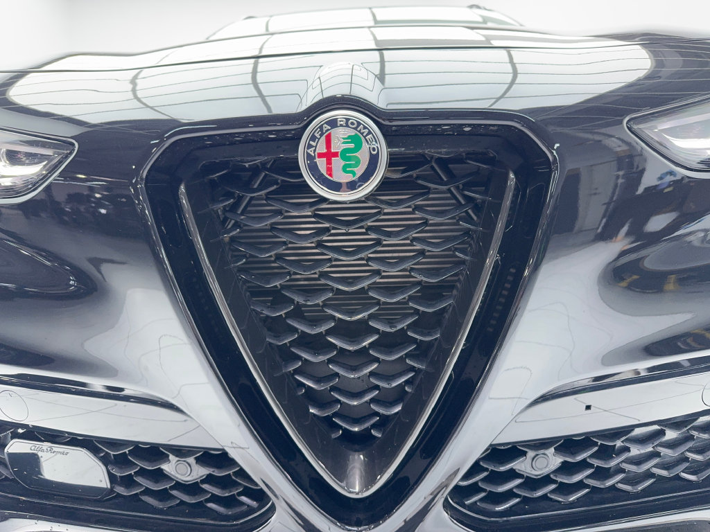 New 2026 Alfa Romeo Stelvio Sprint w/ Convenience Package AWD/4WD image 14