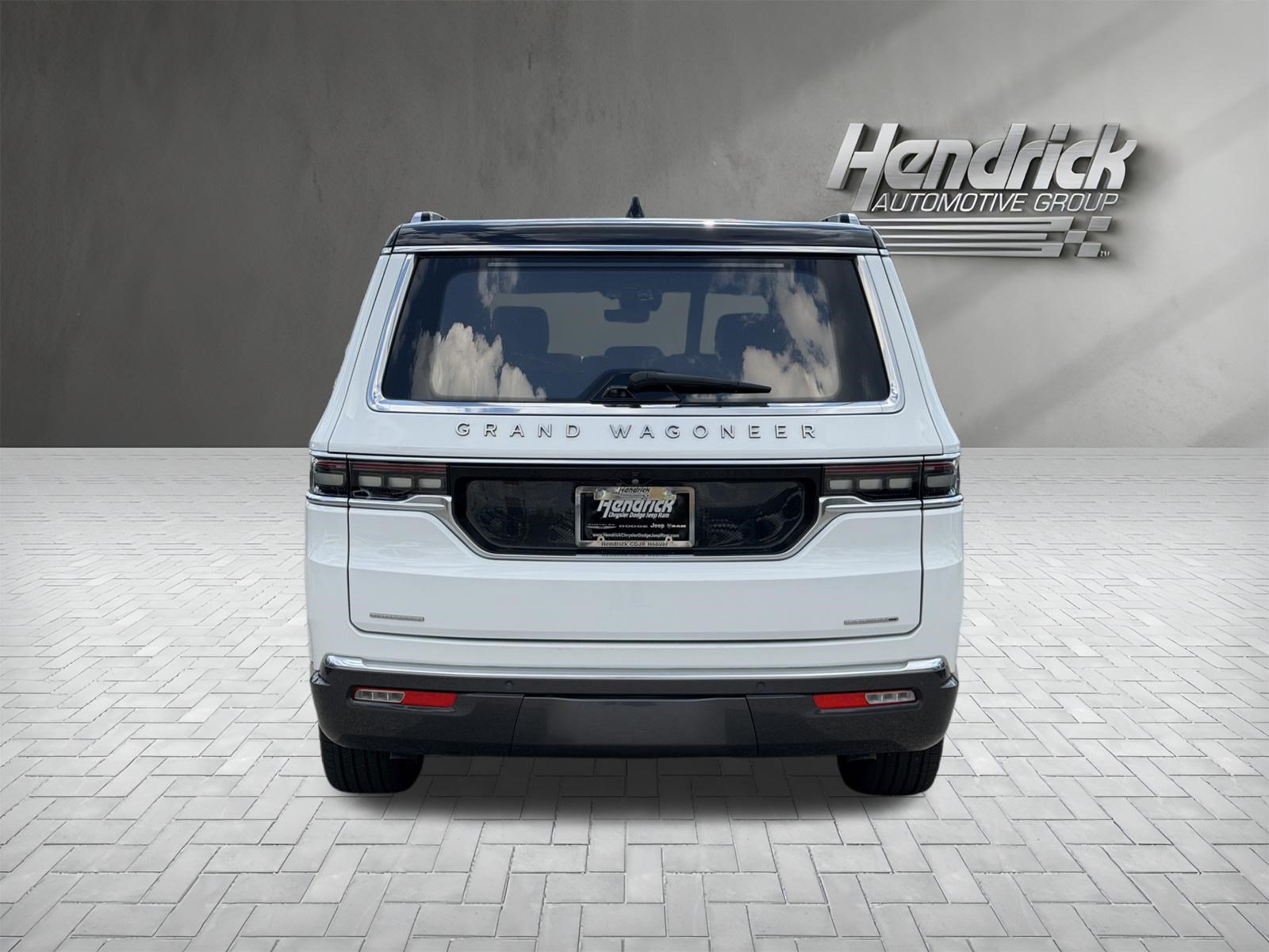 Used 2022 Jeep Grand Wagoneer Series III w/ Rear Seat Video Group 1 AWD/4WD image 8