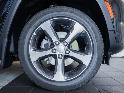 New 2026 Jeep Grand Cherokee Limited AWD/4WD image 19