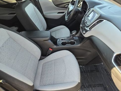 Used 2022 Chevrolet Equinox LS w/ LS Convenience Package FWD image 13