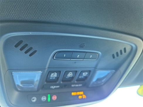 Used 2023 Chevrolet Traverse Premier w/ Redline Edition image 28