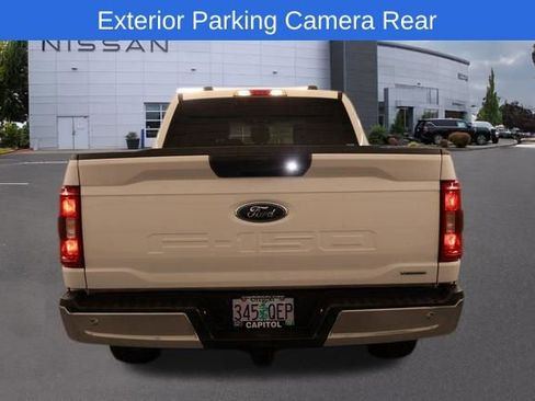 Used 2021 Ford F150 XLT w/ Trailer Tow Package AWD/4WD image 4