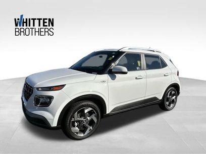 Used 2024 Hyundai Venue SEL