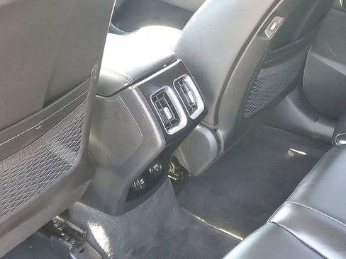 Used 2023 Kia Sorento S w/ Panoramic Sunroof Package AWD/4WD image 27