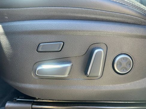 Used 2022 Hyundai Santa Fe Calligraphy AWD/4WD image 11