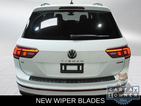 Used 2024 Volkswagen Tiguan SE R-Line AWD/4WD image 8